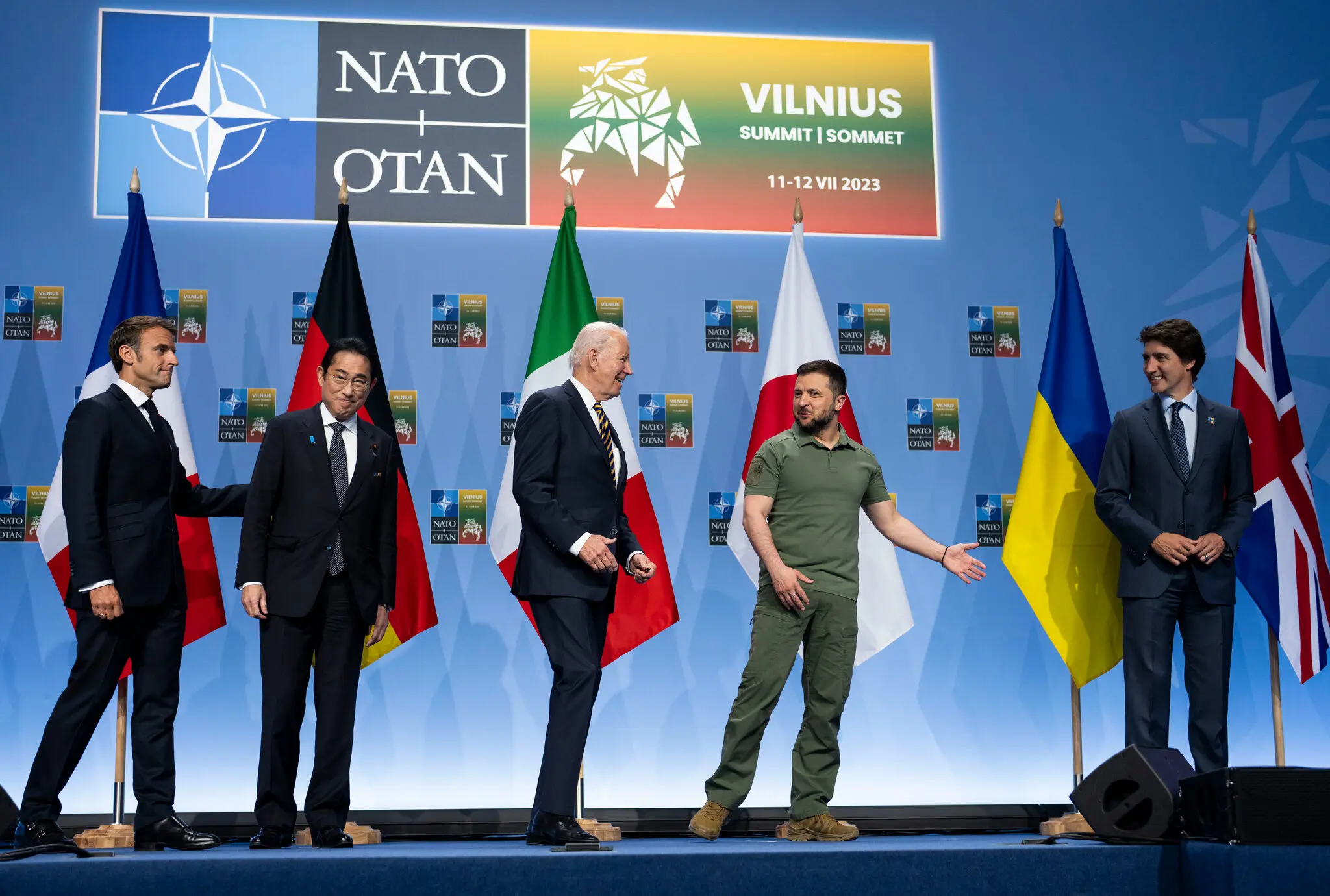 Лідери Франції, Японії, США, України та Канади
